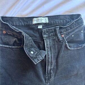 Abercrombie & Fitch Women’s Dark Gray Cropped High Rise Jeans. Curve Love.
